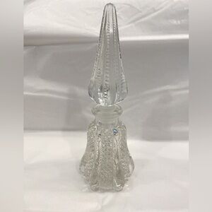 BEAUTIFUL VINTAGE PERFUME BOTTLE  MADE OF HEAVY CUT GLASS